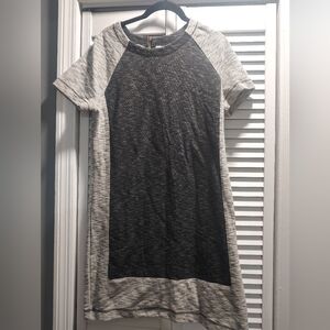 Lou & Grey Grey Women's Knit  Dress / Size Medium / Short Sleeve